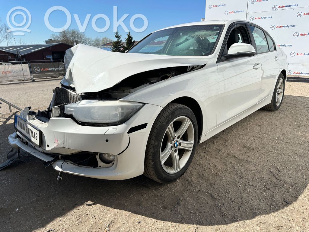 3 F30 F35 F31 Series 3  9353021