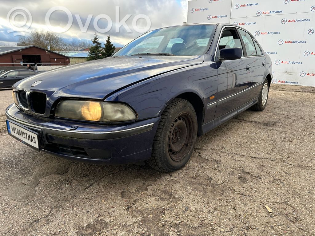 5 E39 Series 5  7140702