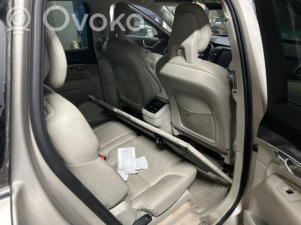 XC90 XC90  31445426