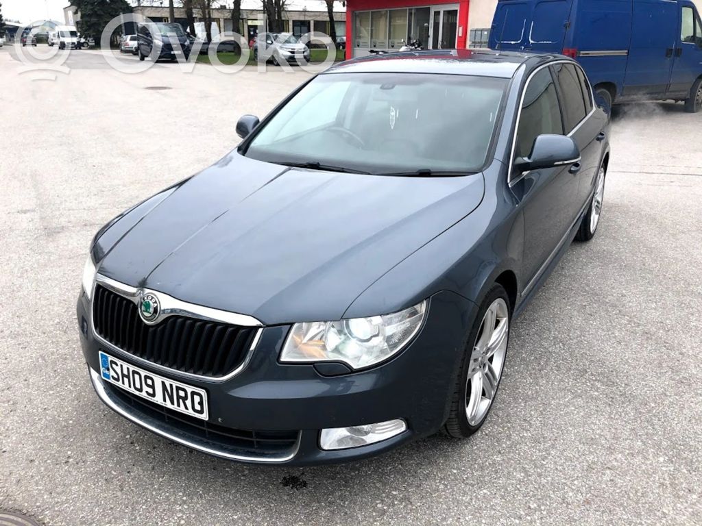 Superb B6 (3T) Superb  3T0941700A
