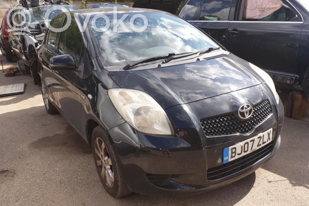 Yaris Yaris  861600D210