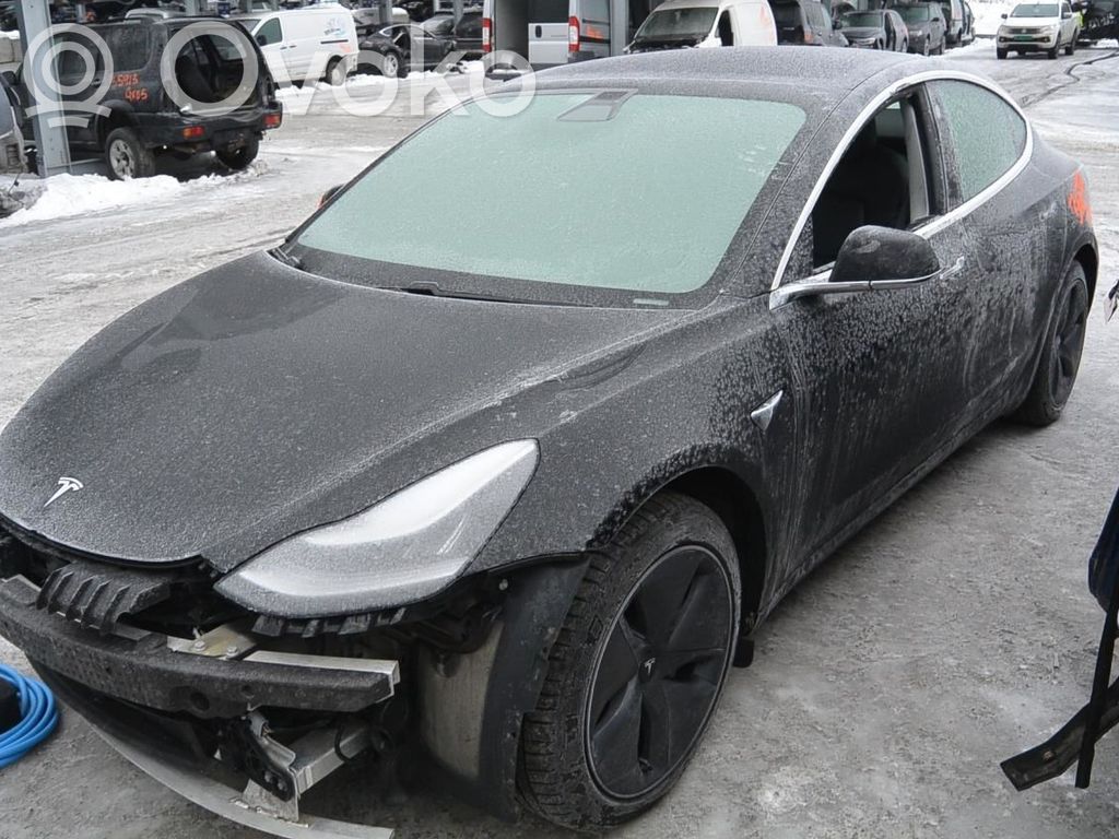 Model 3 Tesla Model 3  109297800C