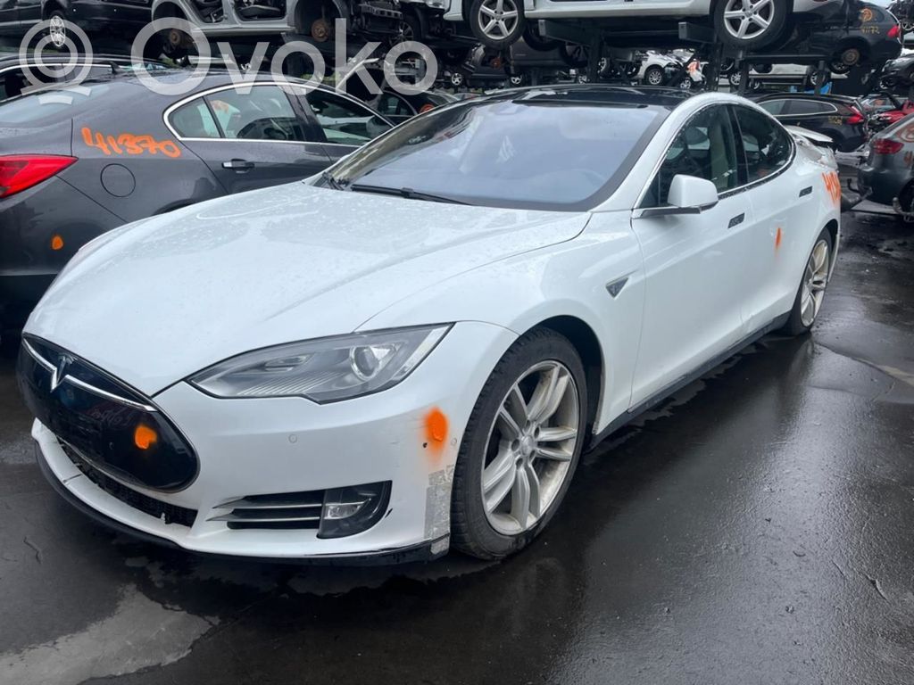 Model S Tesla Model S  100852800D