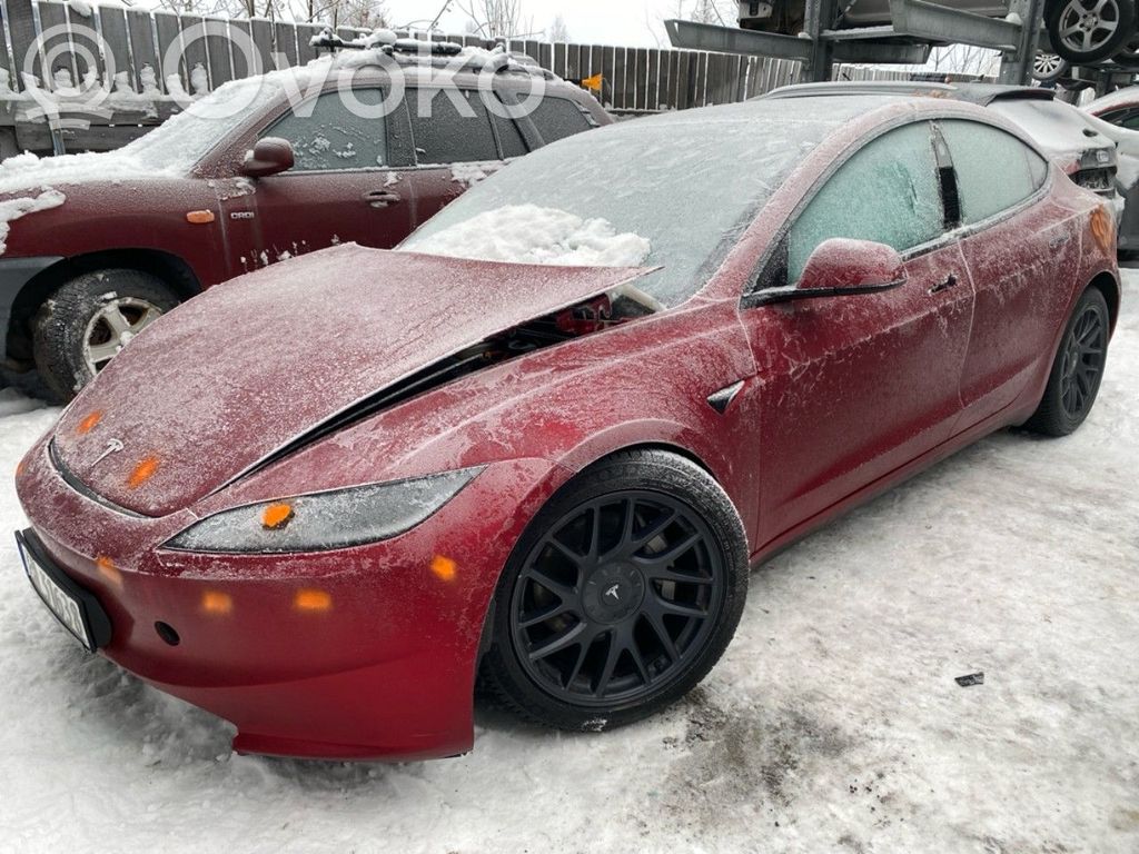 Model 3 Tesla Model 3  134432100A