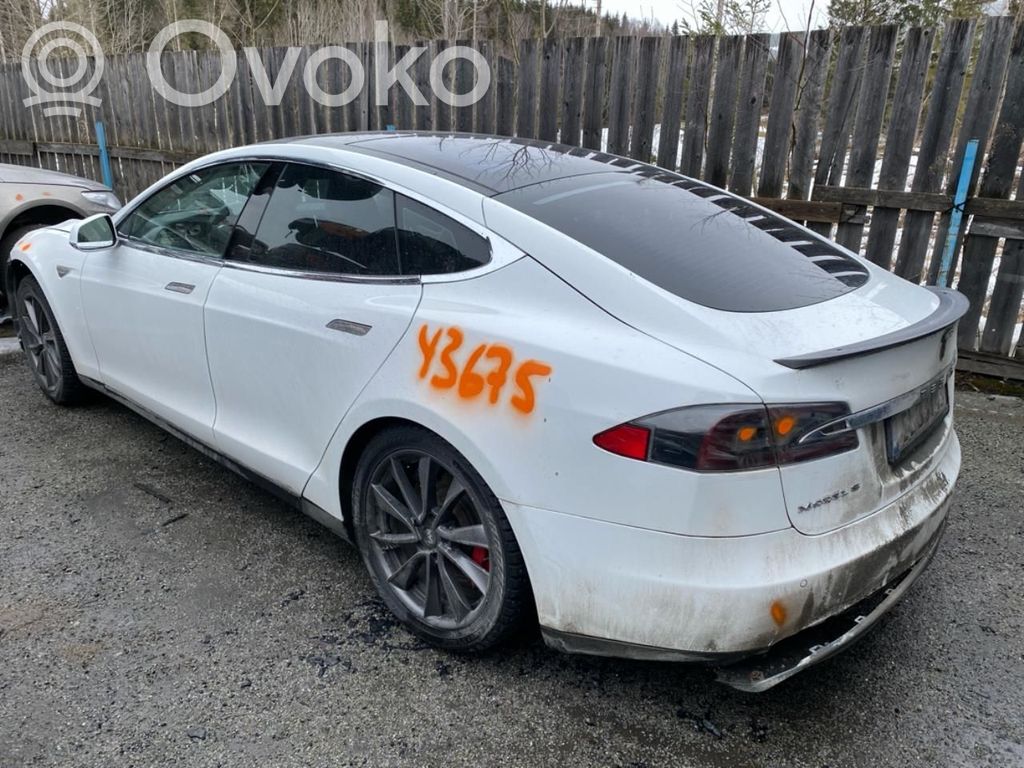 Model S Tesla Model S