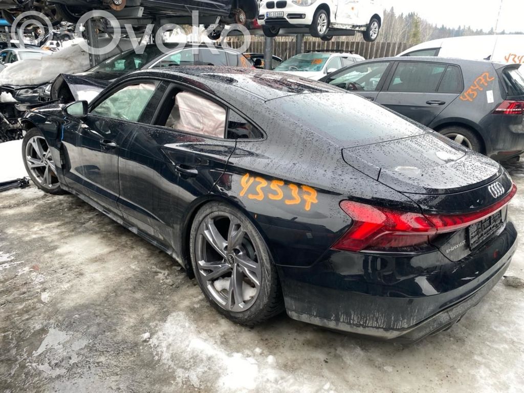 E-tron GT E-tron GT  4J3035446