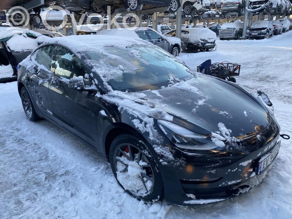 Model 3 Tesla Model 3  104483100F