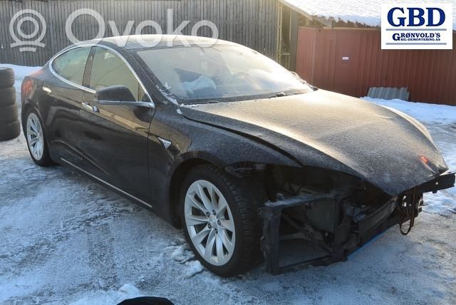 Model S Tesla Model S  0020102204