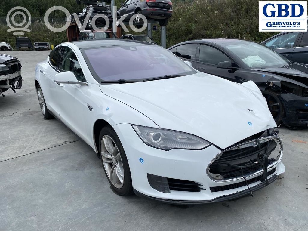 Model S Tesla Model S  106875000A