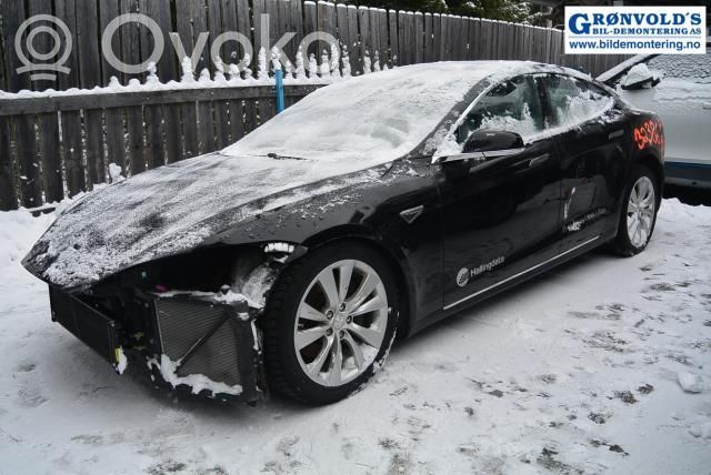 Model S Tesla Model S  103848290N