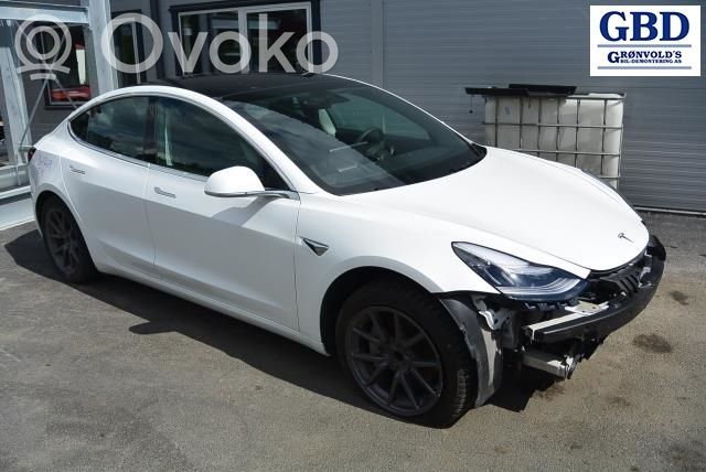 Model 3 Tesla Model 3  107740600F