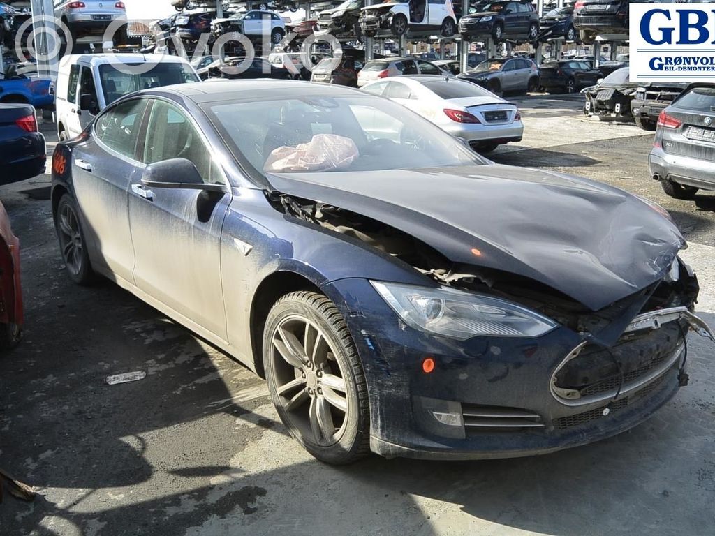 Model S Tesla Model S  600799800C