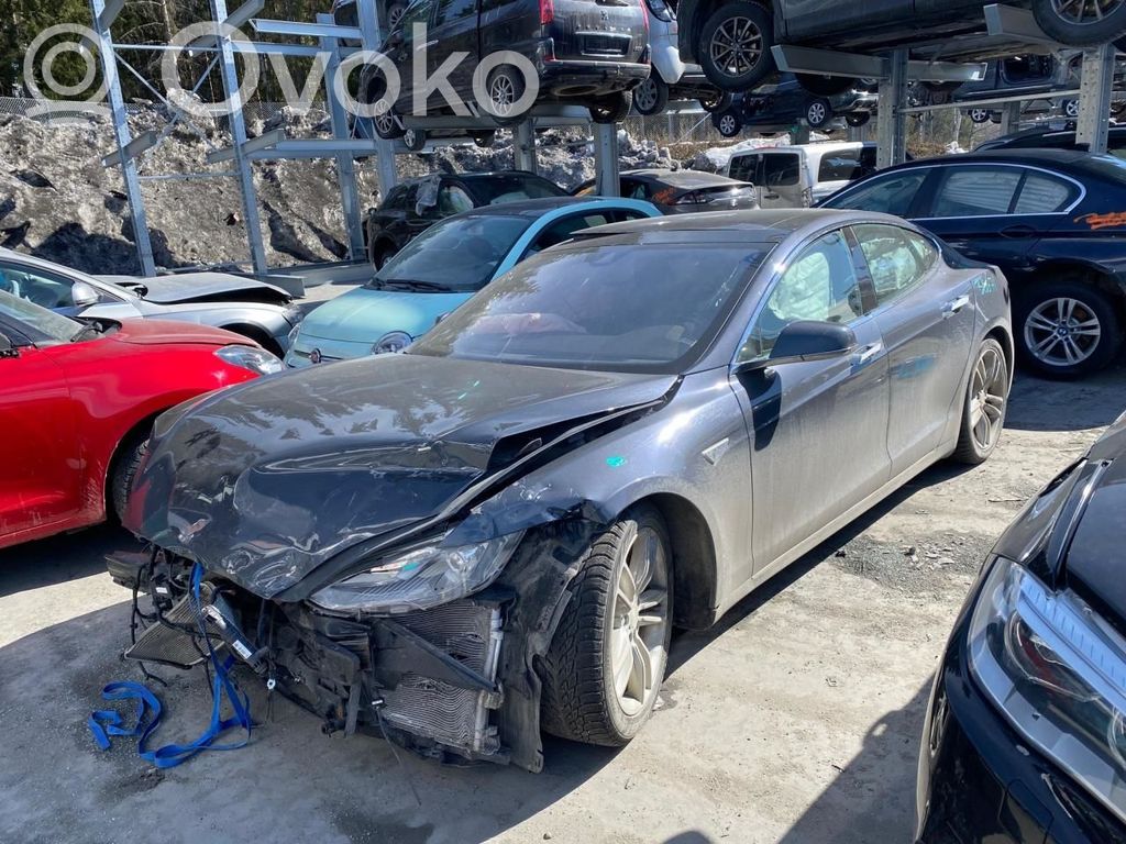 Model S Tesla Model S  100852800D