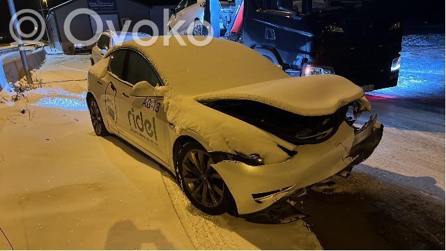 Model 3 Tesla Model 3  150067400A