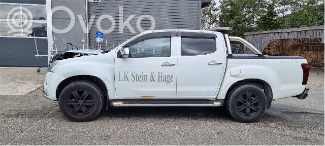 D-Max D-Max  8981836550