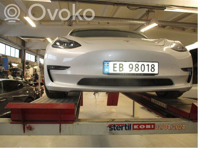 Model 3 Tesla Model 3  306796500A