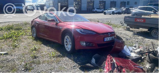 Model S Tesla Model S  112052000C