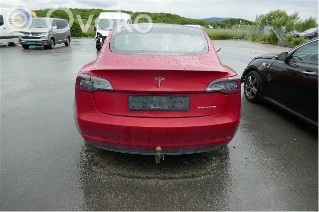 Model 3 Tesla Model 3  104474600A