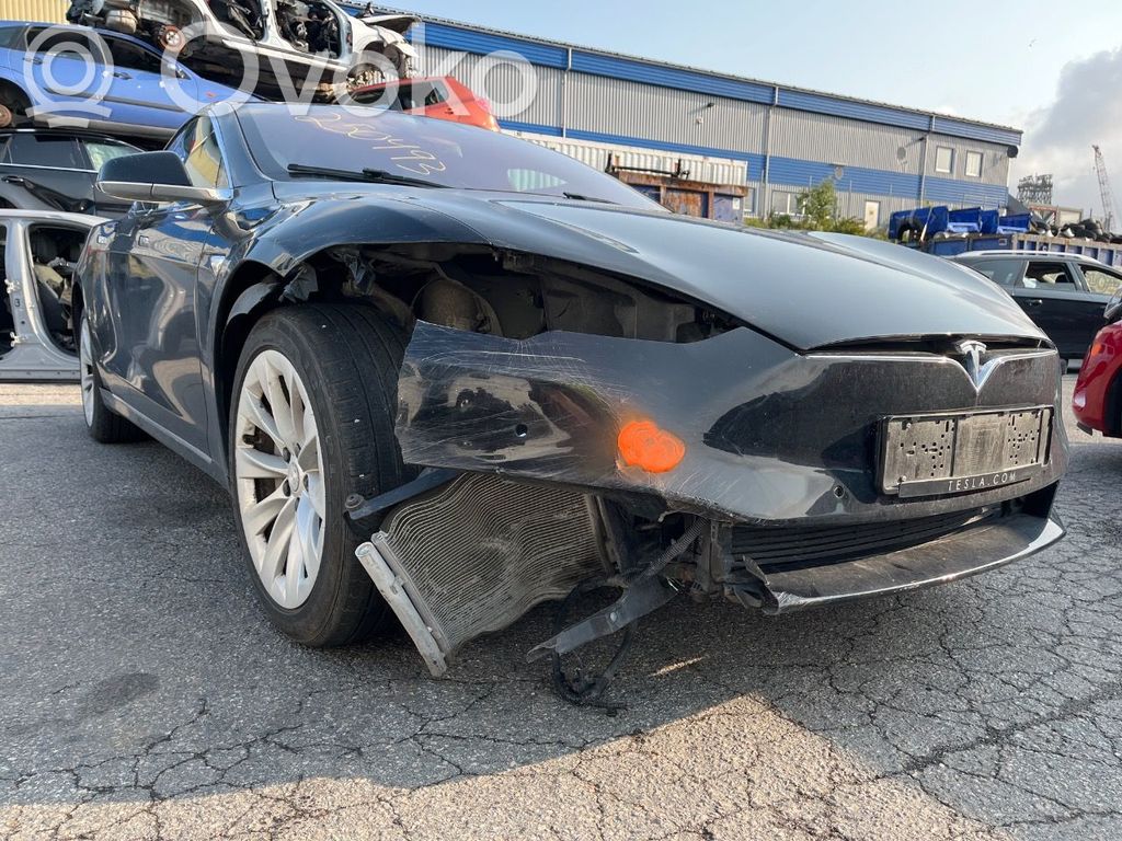 Model S Tesla Model S  6006622E0G
