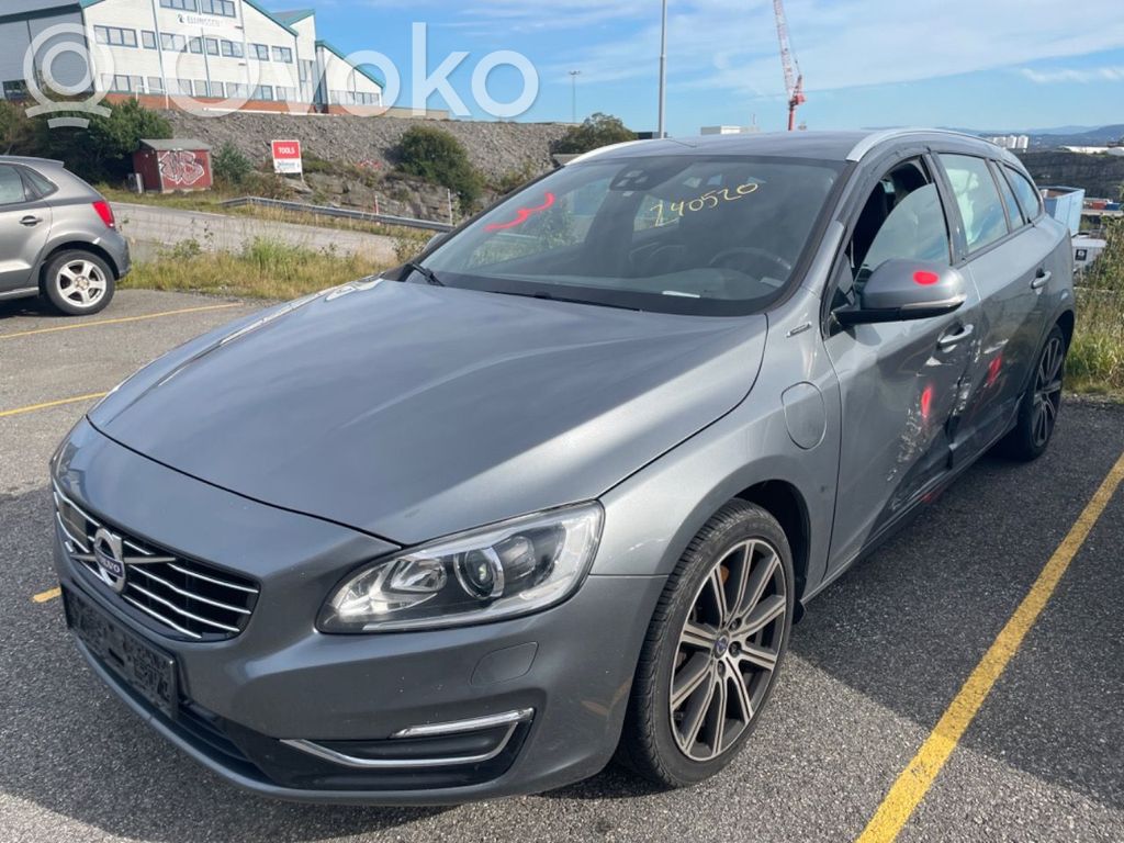 V60 V60, V60 Cross Country  31470183