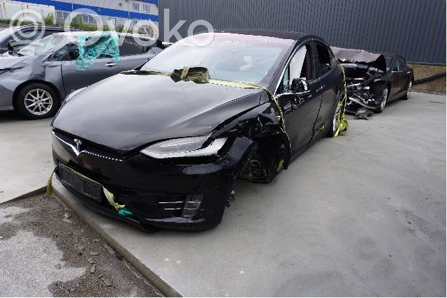 Model X Tesla Model X  109766400B