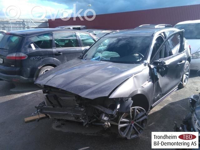 F-Pace F-Pace  JX7314B790AA