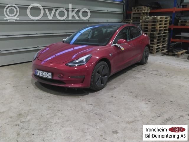 Model 3 Tesla Model 3  104483100F