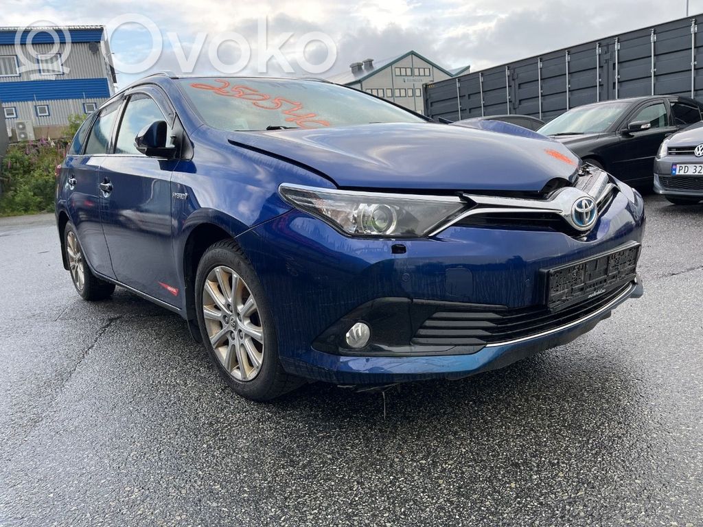 Auris E180 Auris  4ML061ADB