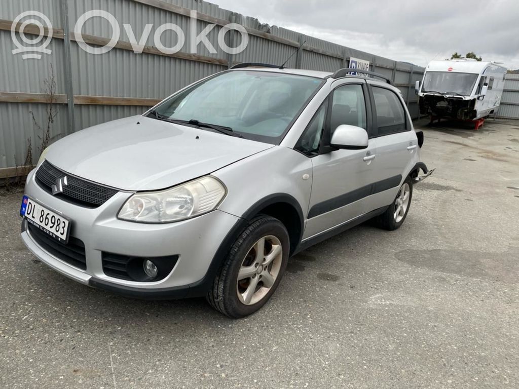 SX4 SX4 S-Cross  3392079J24