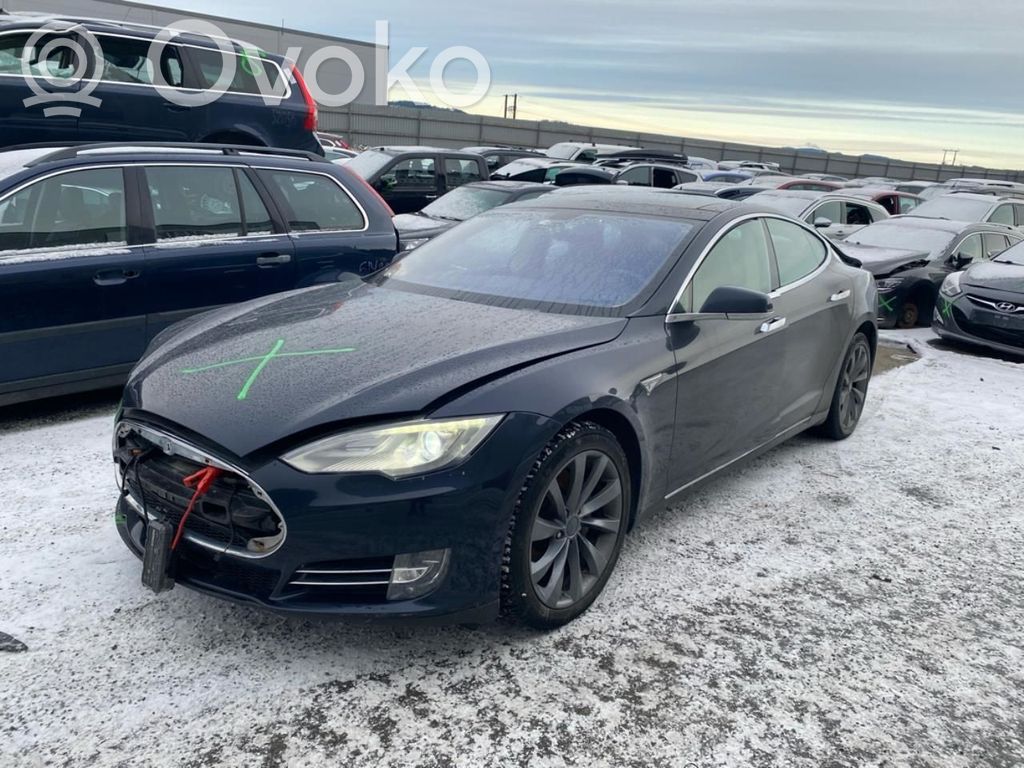 Model S Tesla Model S