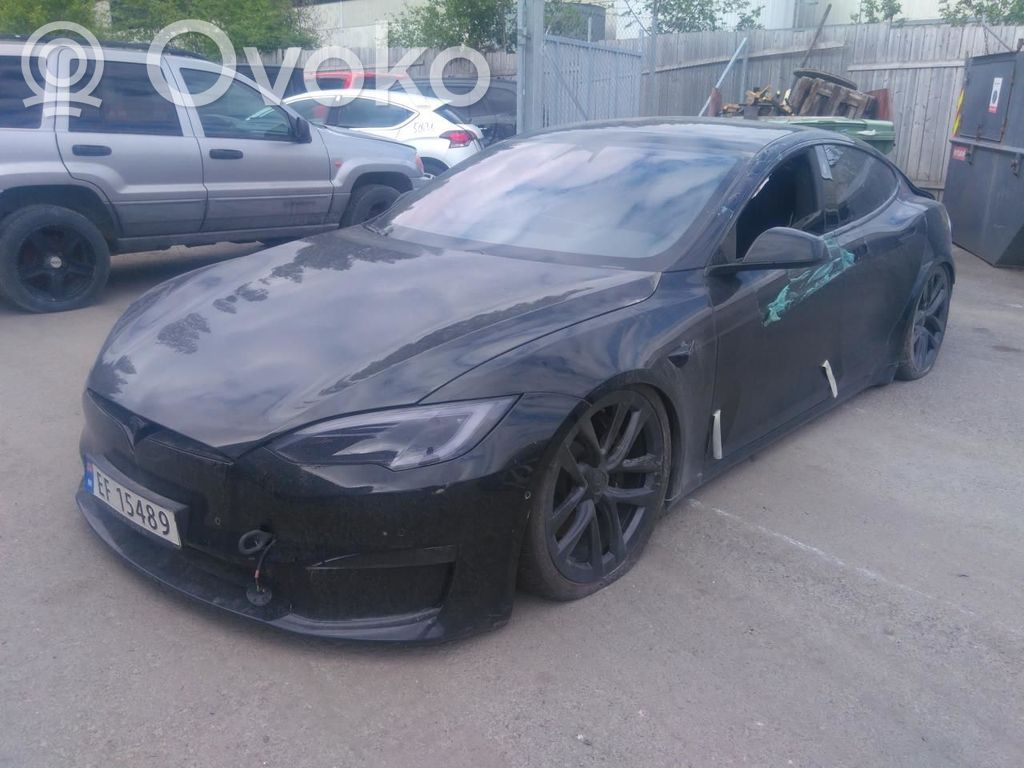 Model S Tesla Model S  142041600H