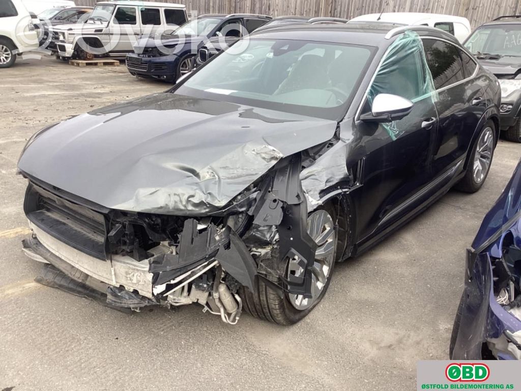 e-tron e-tron  4M0959595N