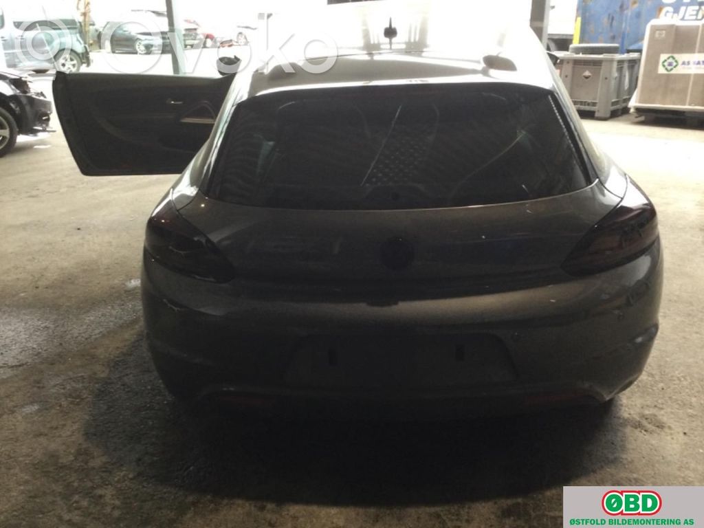 Scirocco Scirocco  1K8821105B