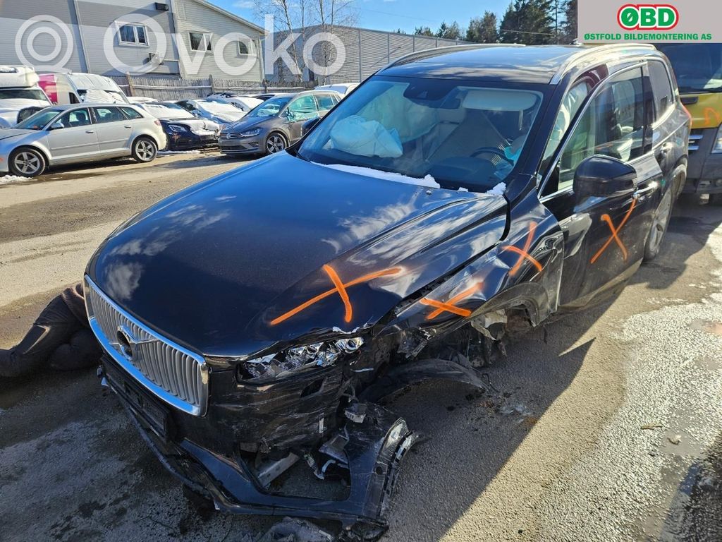 XC90 XC90  36011561