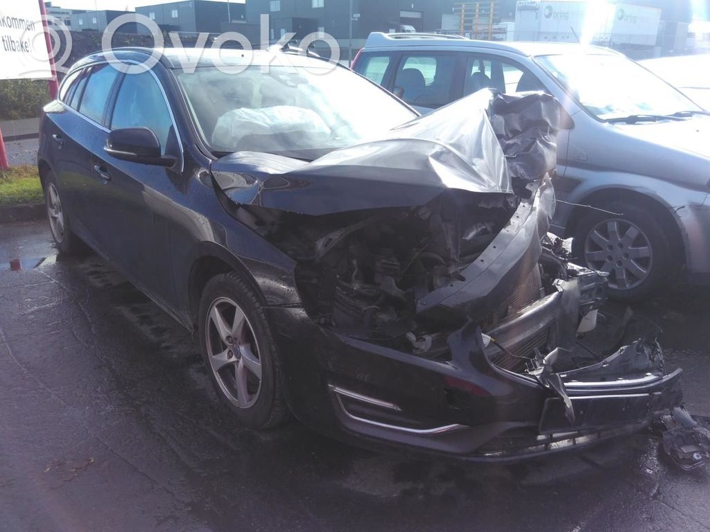 V60 V60, V60 Cross Country  31400546