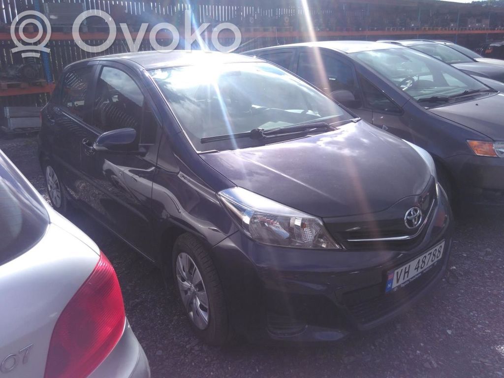 Yaris Yaris  896610DF10
