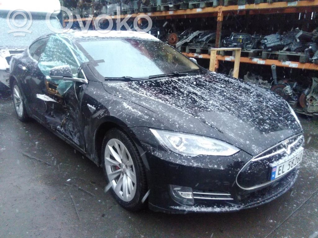 Model S Tesla Model S