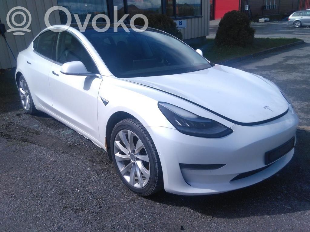 Model 3 Tesla Model 3  149021400C