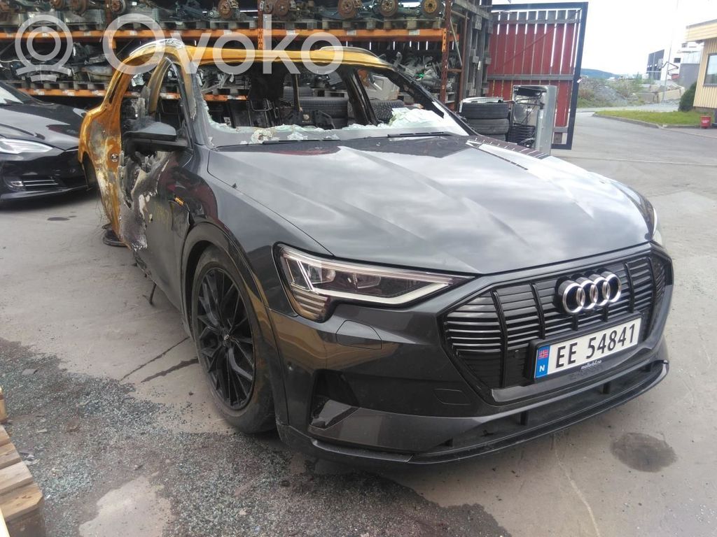 e-tron e-tron  4KE965567C