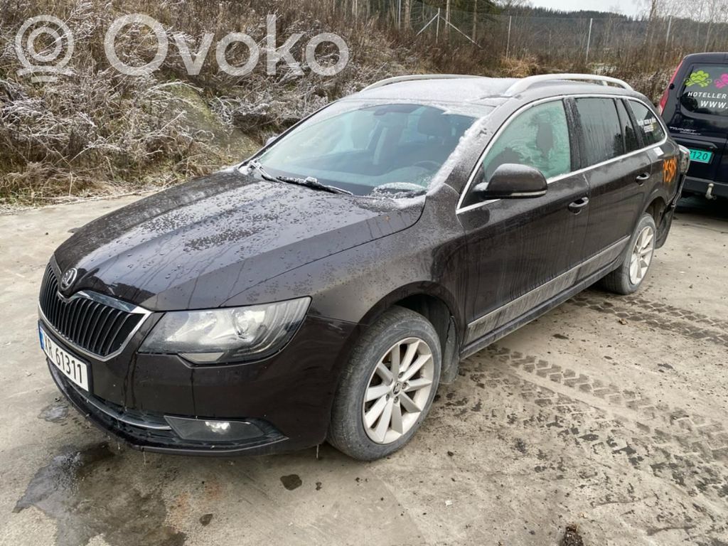 Superb B6 (3T) Superb  1K0820808F