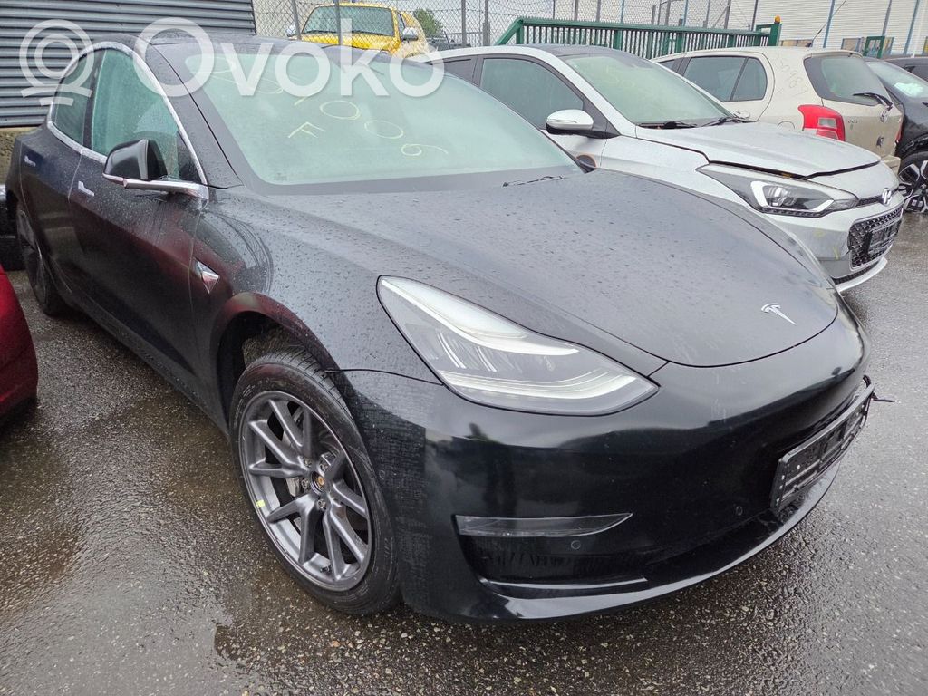 Model 3 Tesla Model 3  104483100F
