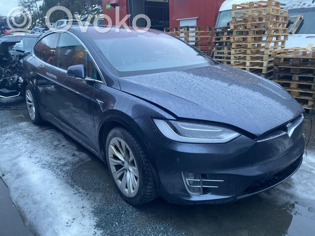 Model X Tesla Model X