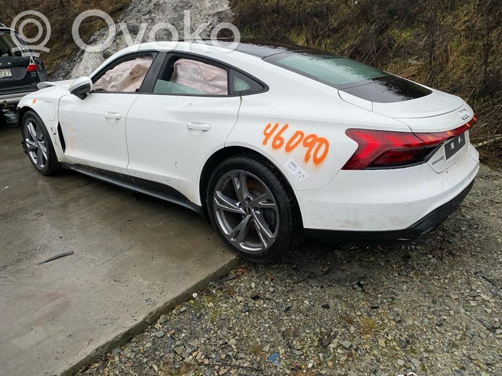 E-tron GT E-tron GT  4M0959795N