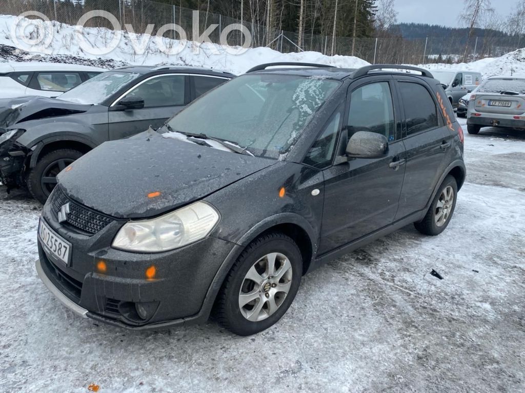 SX4 SX4 S-Cross  6800380810