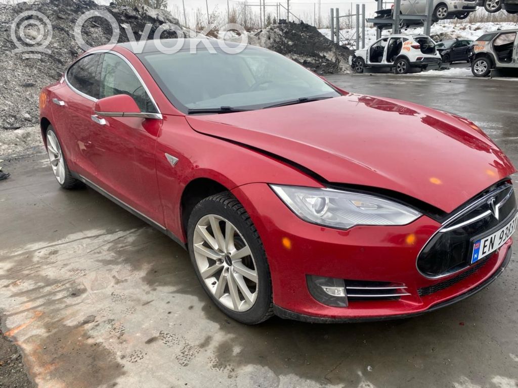 Model S Tesla Model S  6006566E0E