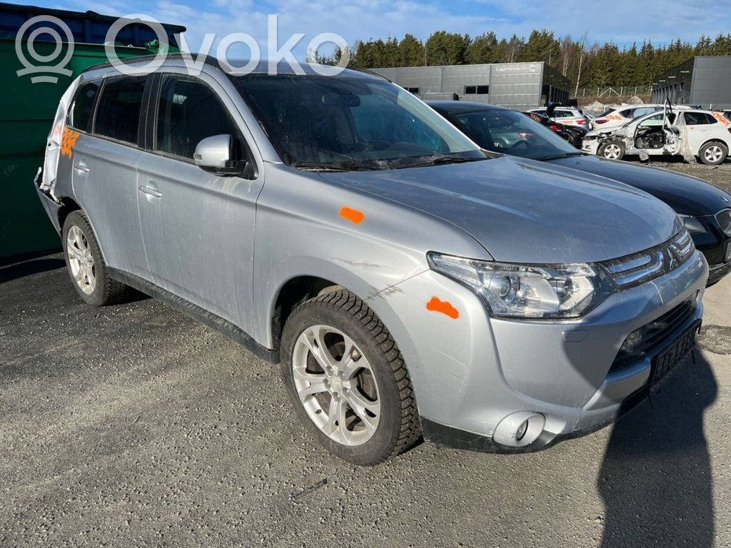 Outlander Outlander  2700A330