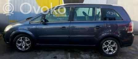 Zafira B Zafira  13206043