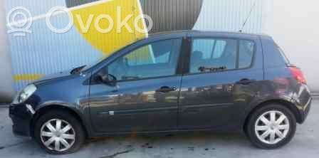 Clio III Clio  8200584675A