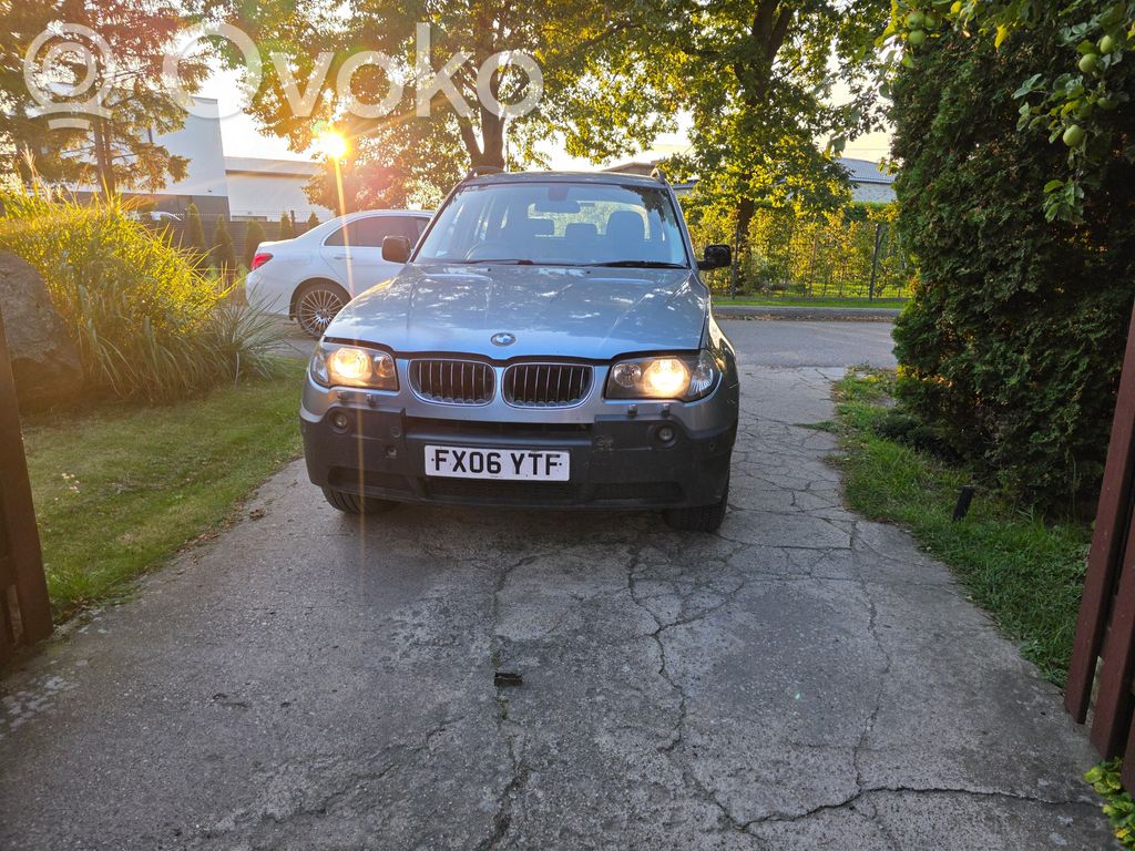X3 E83 X3  25811510