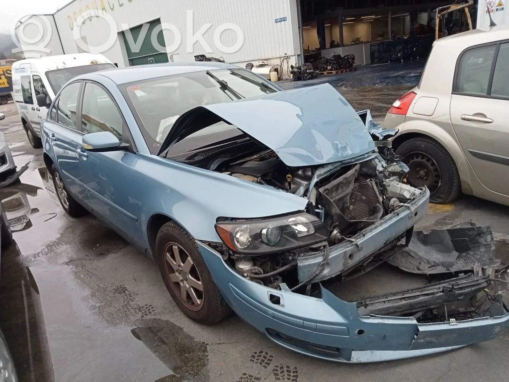 S40 S40, V40